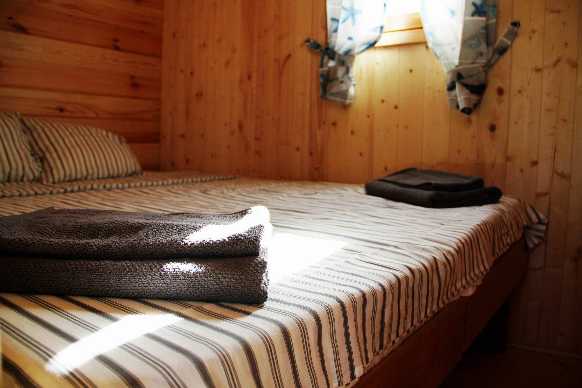 Eco-Wooden Houses Camping Montana Roja Эль-Медано Экстерьер фото